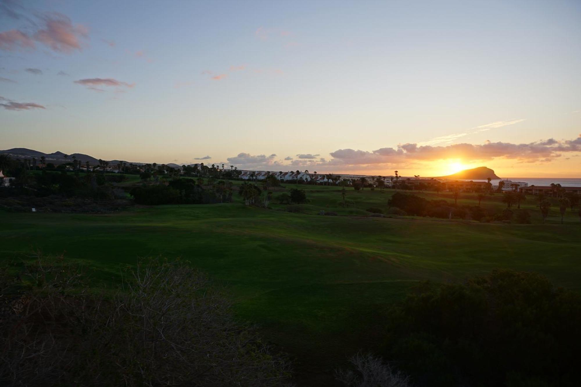 Golf Del Sur Apartment - Magnificent Panorama Of The Ocean, El Teide, And Montana Roja San Miguel de Abona Eksteriør billede
