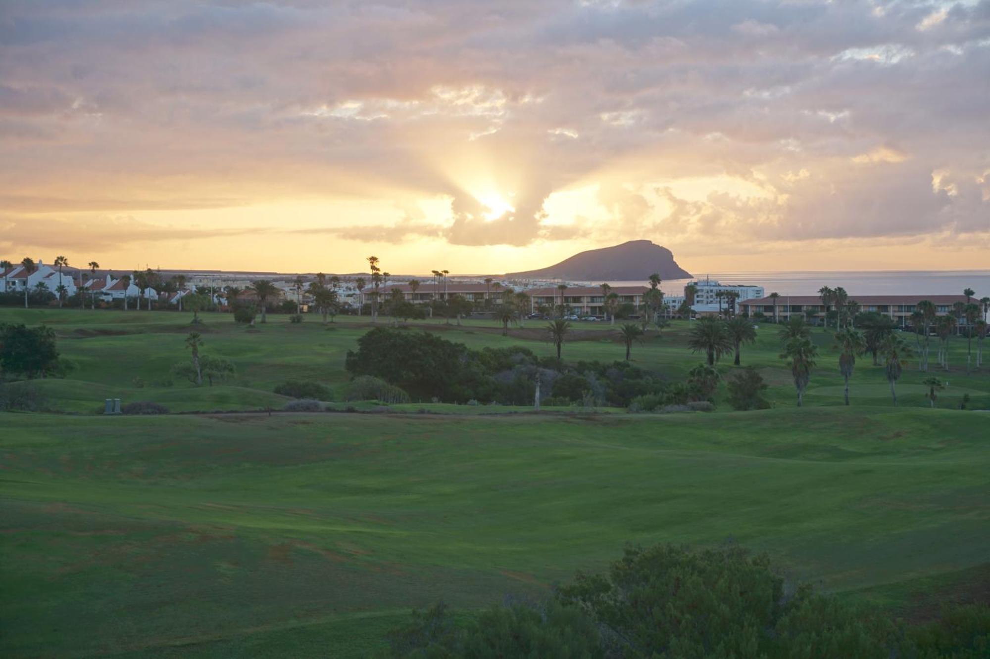 Golf Del Sur Apartment - Magnificent Panorama Of The Ocean, El Teide, And Montana Roja San Miguel de Abona Eksteriør billede